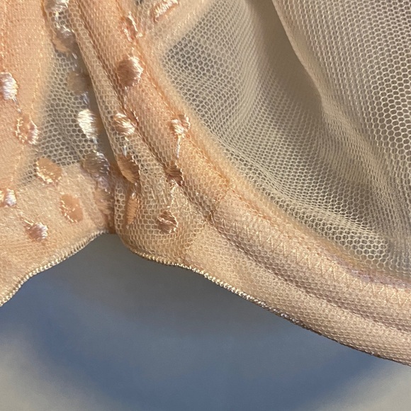 Elomi Sheer Light Pink Bra - Picture 6 of 11